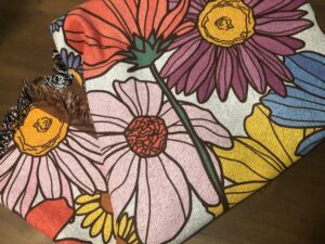 FLOWER THROW BLANKET