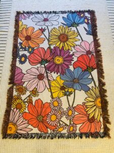 FLOWER THROW BLANKET