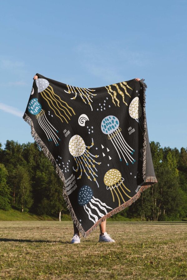 Jellyfish Woven Blanket, Ocean Animal Home Decor - Jellyfish Gifts - Underwater Sea Animal Throw - Marine Sealife Theme for Beach House