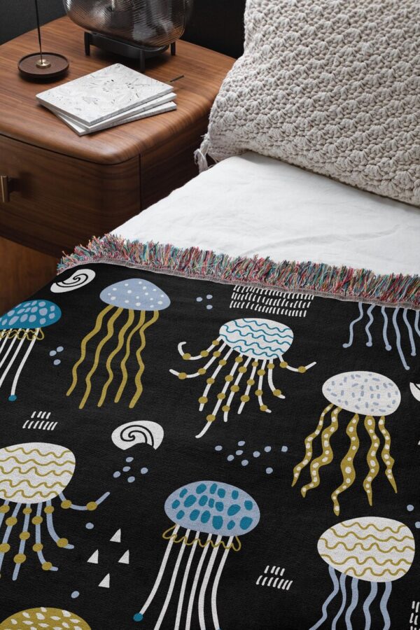 Jellyfish Woven Blanket, Ocean Animal Home Decor - Jellyfish Gifts - Underwater Sea Animal Throw - Marine Sealife Theme for Beach House